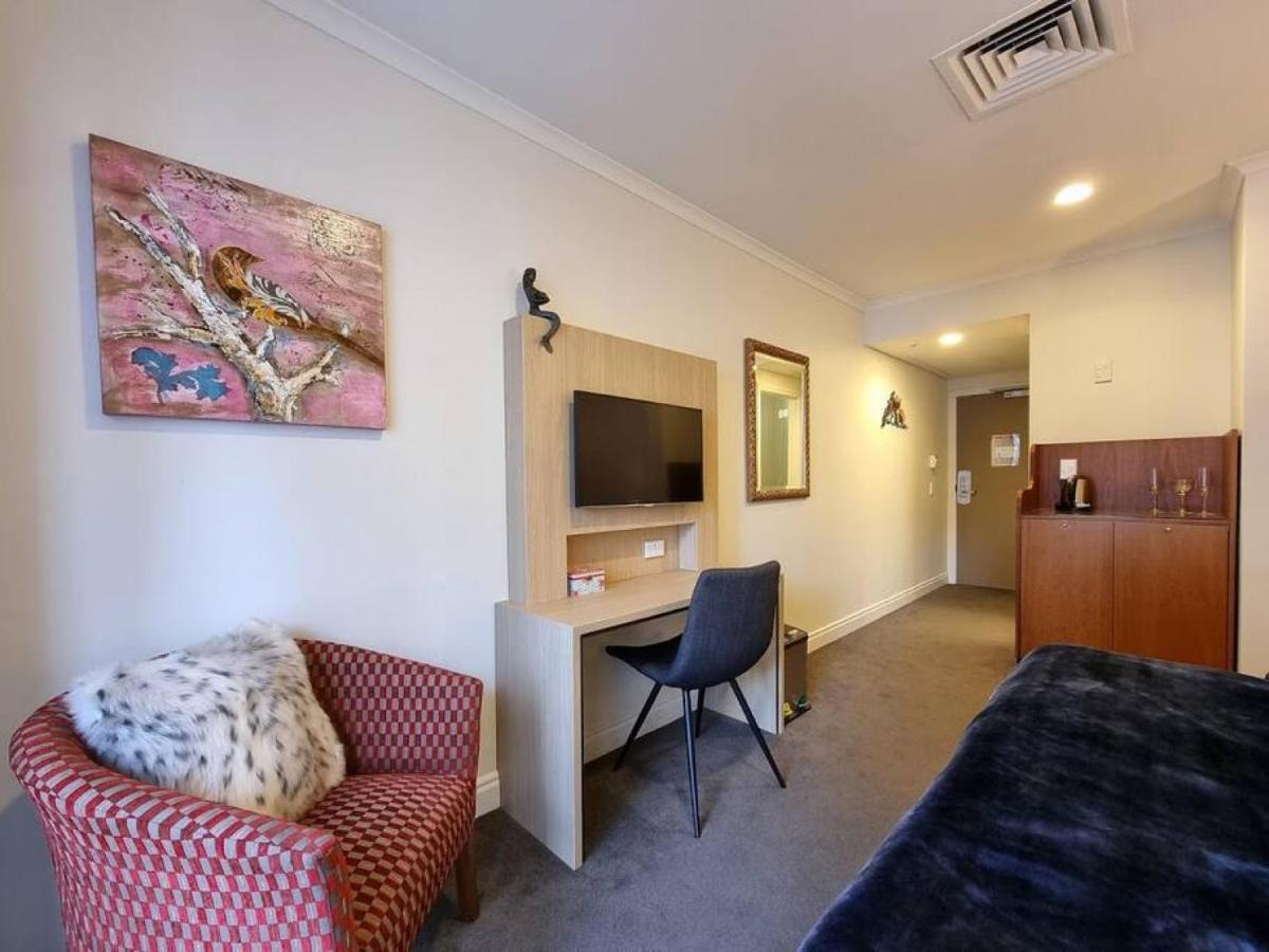 Sweet Escape Cbd Studio With Pool And Gym Auckland Exterior photo