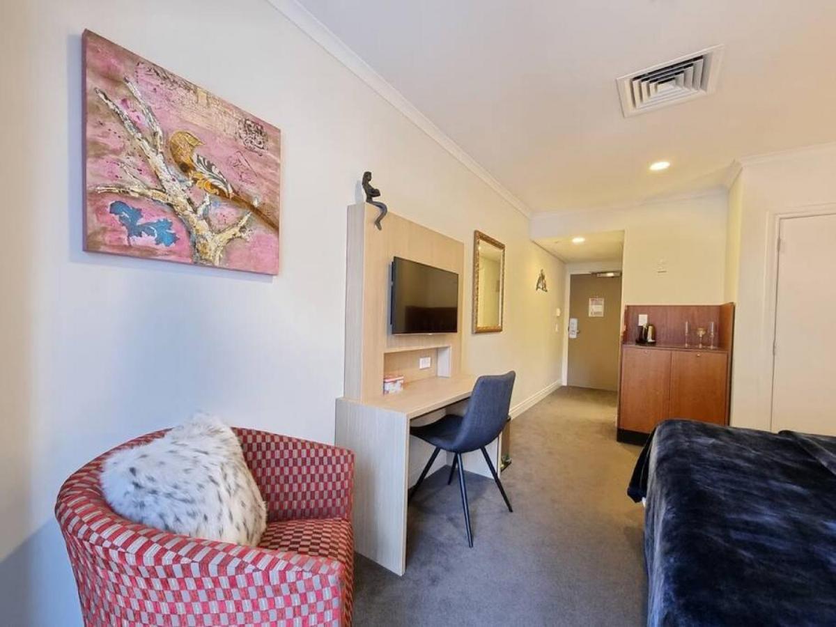 Sweet Escape Cbd Studio With Pool And Gym Auckland Exterior photo
