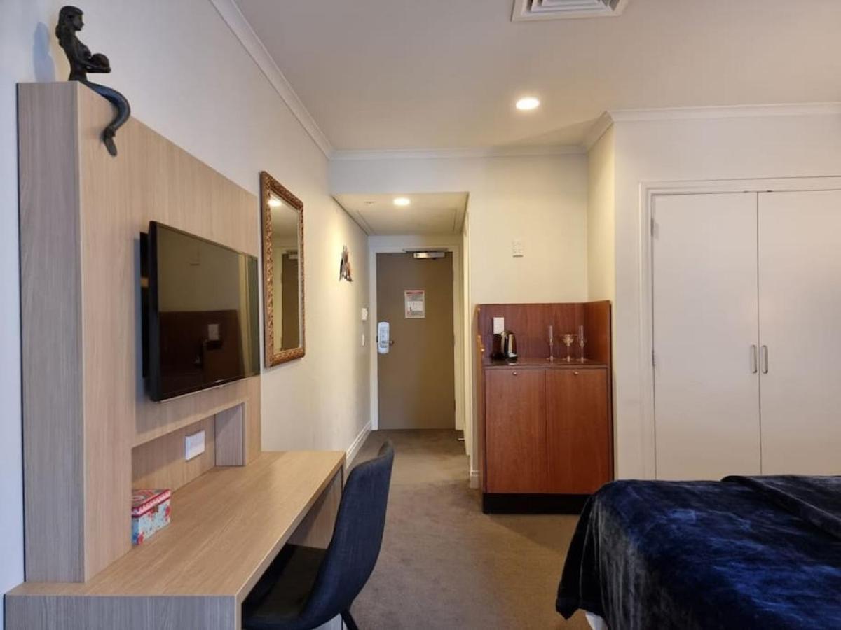 Sweet Escape Cbd Studio With Pool And Gym Auckland Exterior photo