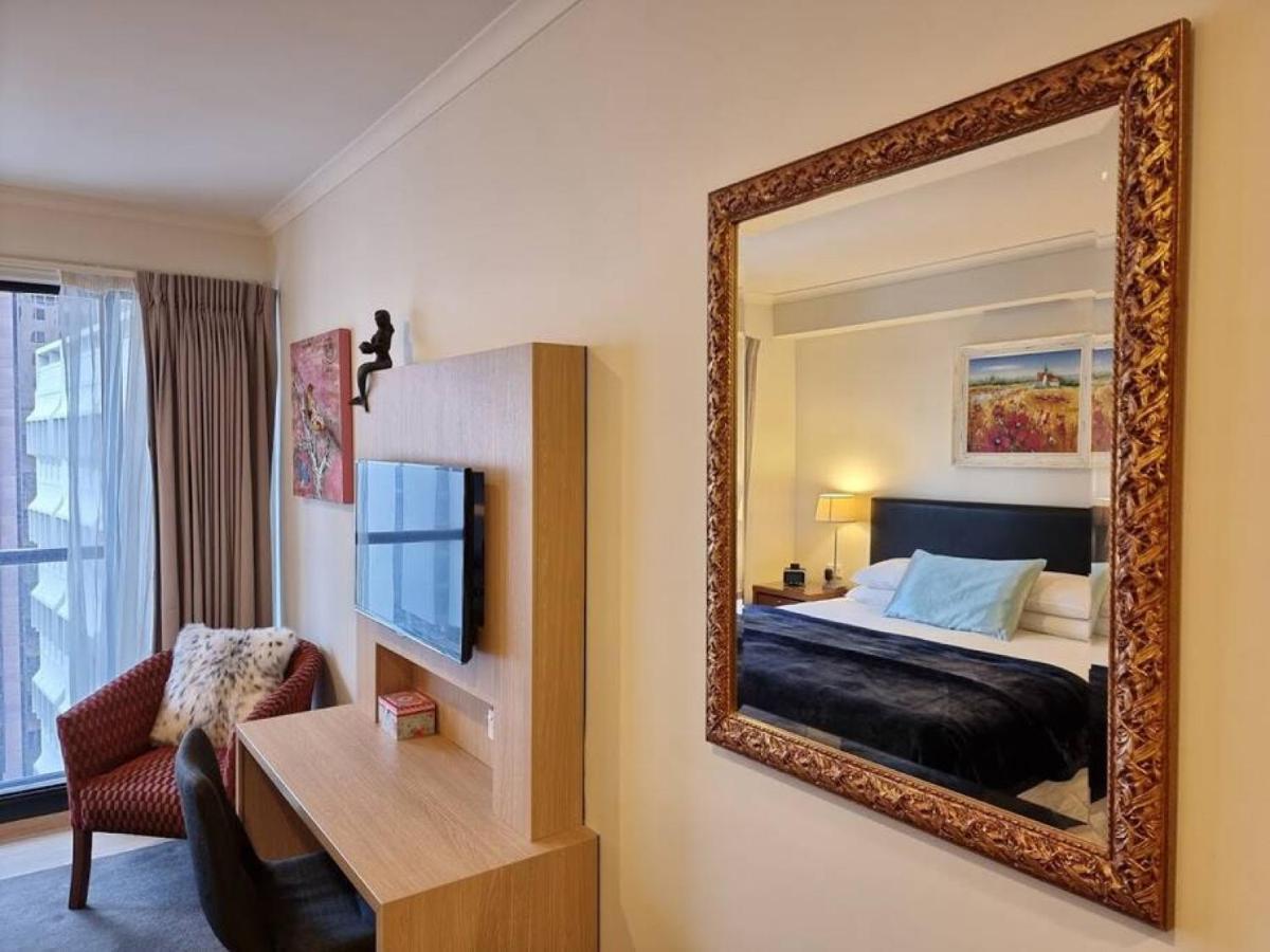 Sweet Escape Cbd Studio With Pool And Gym Auckland Exterior photo